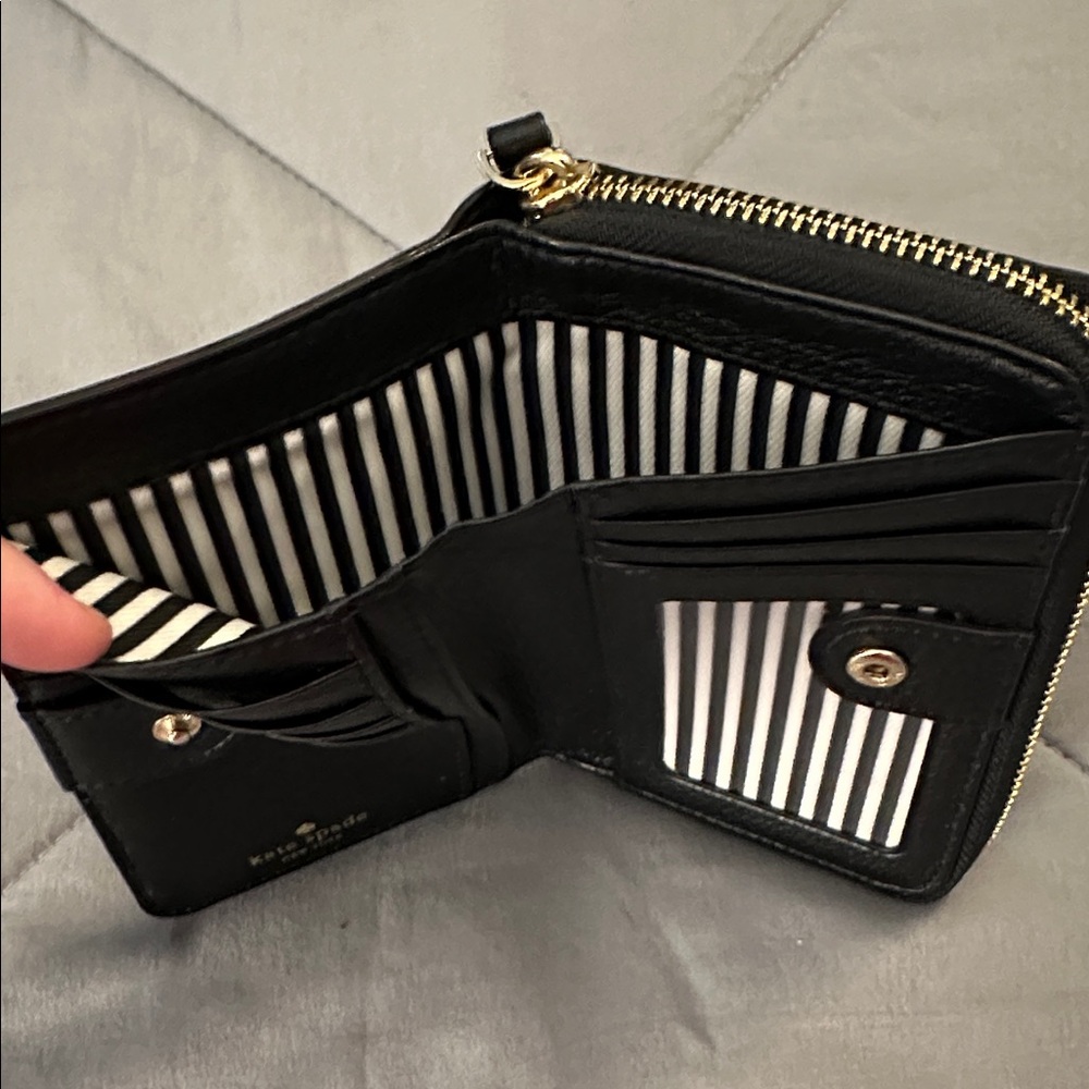 Kate Spade Wallet - Picture 3 of 4